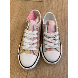 Lona conguitos estampada multi brilla en oscuridad
