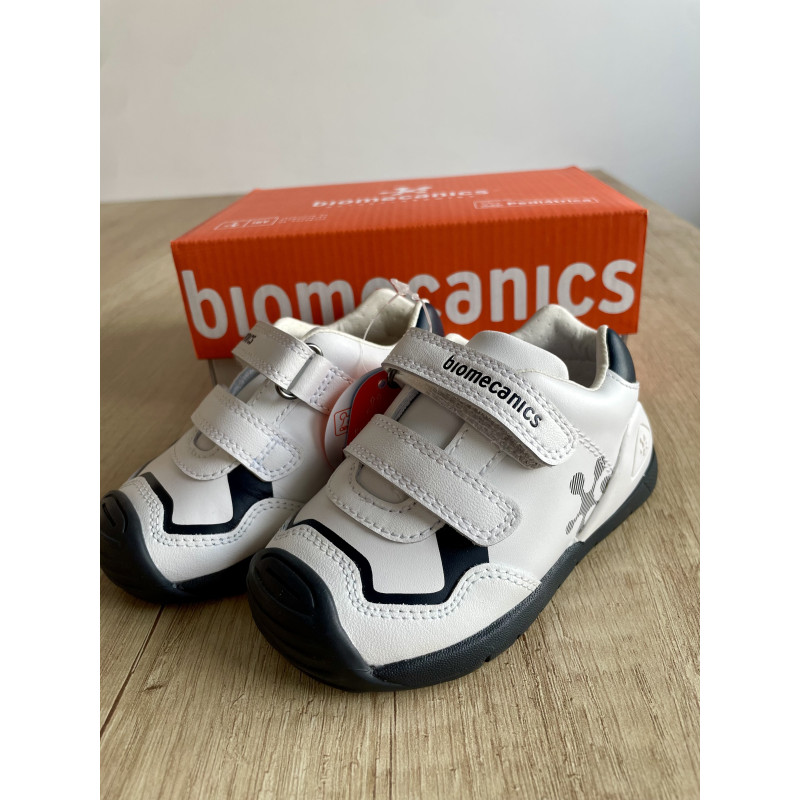 Deportivo barefoot de Biomecanics detalles azules Deportivo barefoot de Biomecanics detalles azules