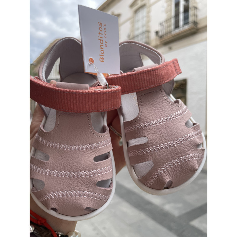Sandalia rosa con velcro de Blanditos Sandalia rosa con velcro de Blanditos
