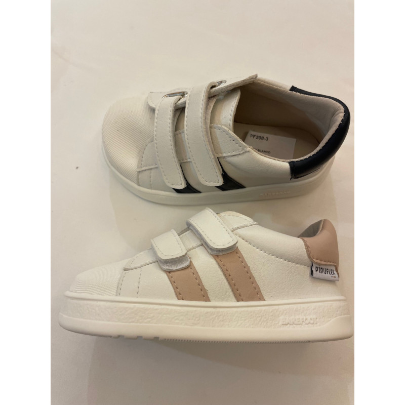 Deportivo Piruflex respetuoso blanco lineas azules Deportivo Piruflex respetuoso blanco lineas azules