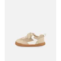 Deportiva de Blanditos Veganos arena ante