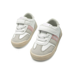 Deportiva respetuosa Mustang blanca linea rosa