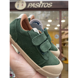Deportivo Barefoot en serraje de Igor verde