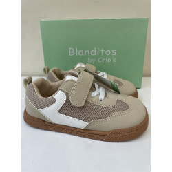 Deportiva de Blanditos Veganos arena ante