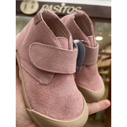 Botín Barefoot en serraje de Igor rosa bebe