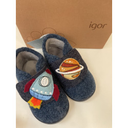 Zapatilla de casa respetuosa de Igor azul espacio