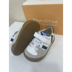 Deportiva de Blanditos detalle arena y azulon