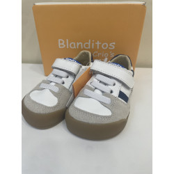 Deportiva de Blanditos detalle arena y azulon