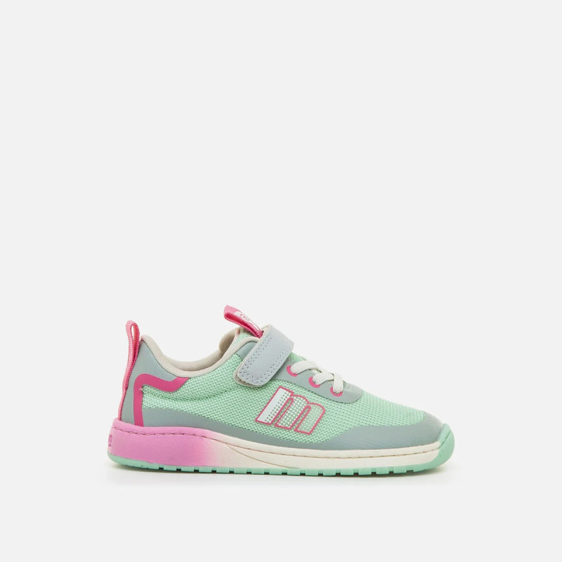 Deportivas respetuosas aguamarina de Mustang