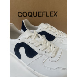 Deportivo napa blanca combinado con marino