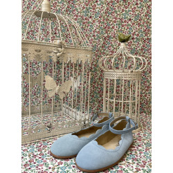 Bailarina de serraje con ondas azul empolvado