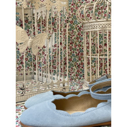 Bailarina de serraje con ondas azul empolvado