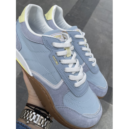 Deportivo respetuoso de MustangFree celeste