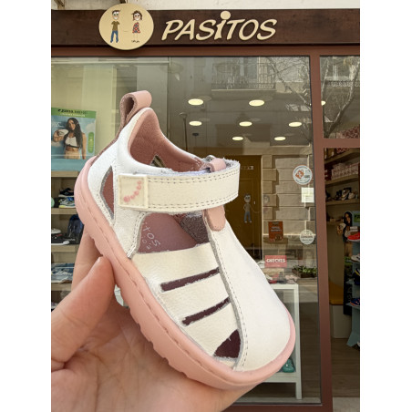 Sandalia blanca combinada rosa de Blanditos