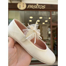 Mercedita tejido brillo con adorno con lazo