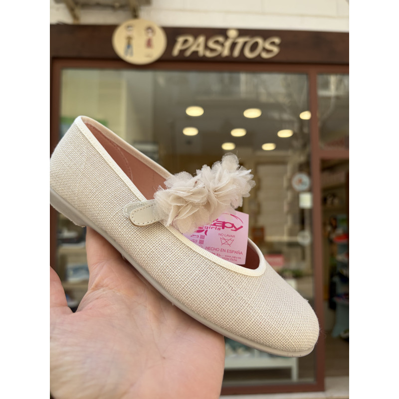 Mercedita lino beige con adorno con lazo