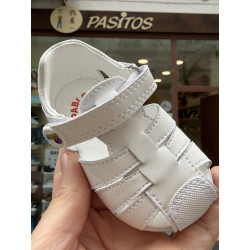 Sandalia Barefoot Pablosky blanca clásica