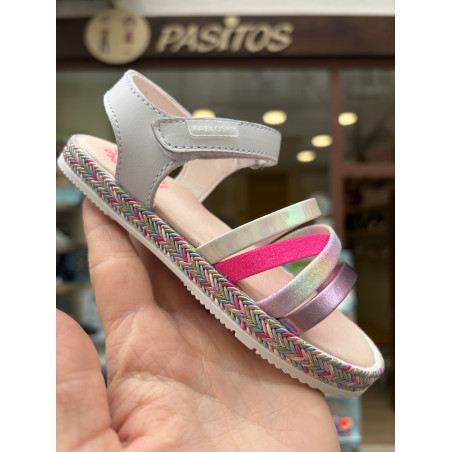 Sandalia Barefoot blanca Pablosky suela trenzada