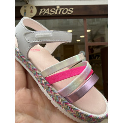 Sandalia Barefoot blanca Pablosky suela trenzada