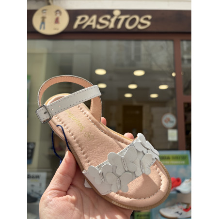 Sandalia de Conguitos blanca mariposas