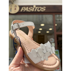 Sandalia de Conguitos blanca mariposas