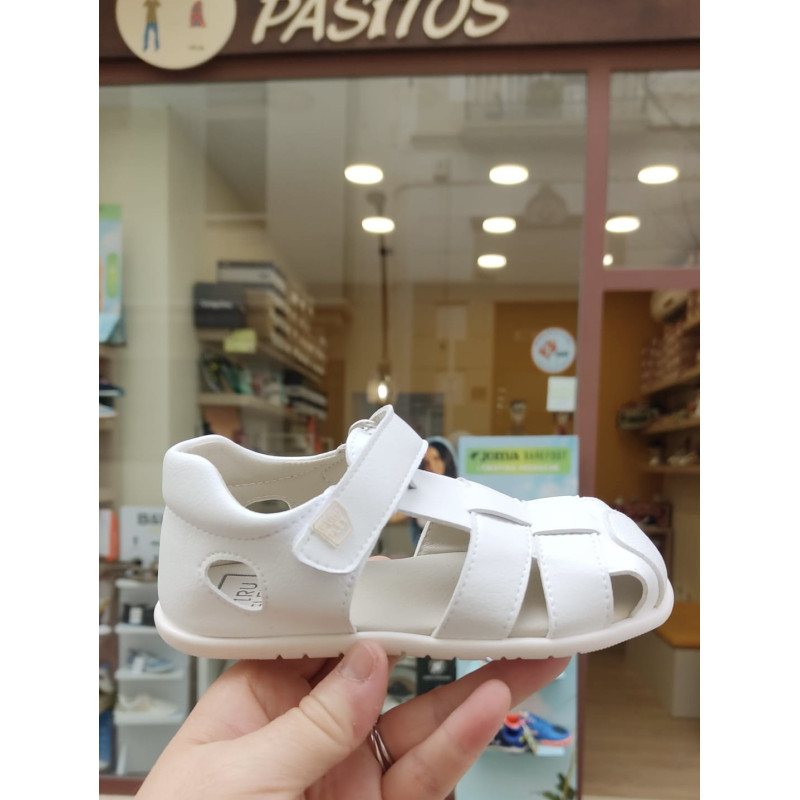 Sandalia Piruflex respetuosa blanca
