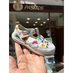 Sandalia Zapy respetuosa mariposas estampadas 