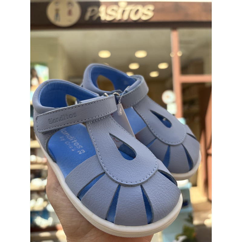 Sandalia azul de Blanditos tipo retro