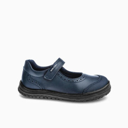 Colegial barefoot Pablosky marino