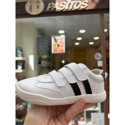 Deportivo Piruflex respetuoso blanco lineas azules