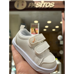 Deportiva de Blanditos vegana blanca lisa